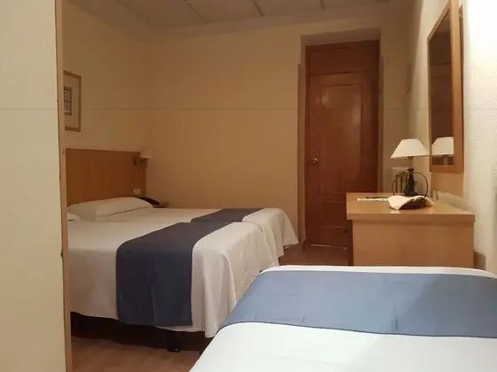 Üç Kişilik Oda, Balkon