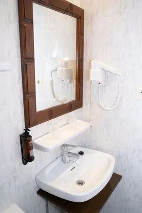Classic Üç Kişilik Oda