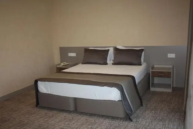 Standart Oda, Orman veya Havuz Manzaralı, Balkonlu