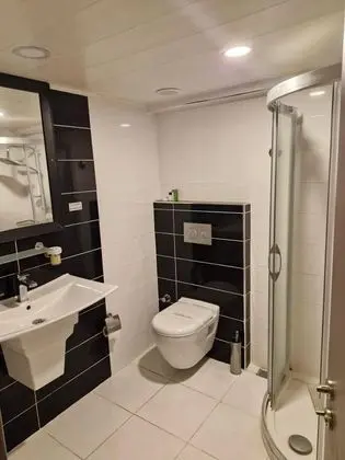 Standart Oda, Orman veya Havuz Manzaralı, Balkonlu