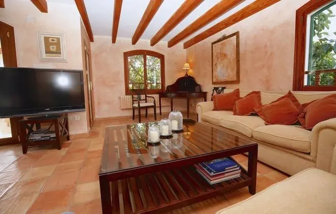 Villa, 5 Yatak Odası, Kişiye Özel Havuzlu, Bahçe Manzaralı