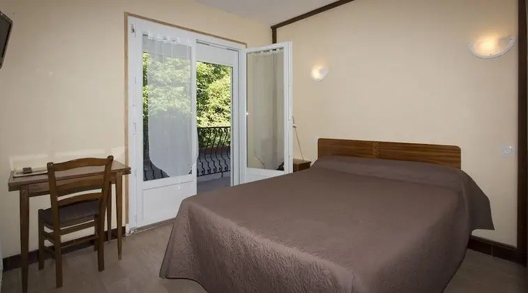 Tek Büyük Yataklı Oda, 1 Çift Kişilik Yatak, Sigara İçilmez