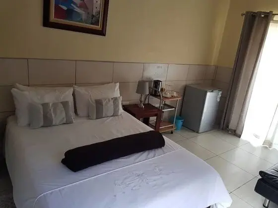 Family Tek Büyük Yataklı Oda