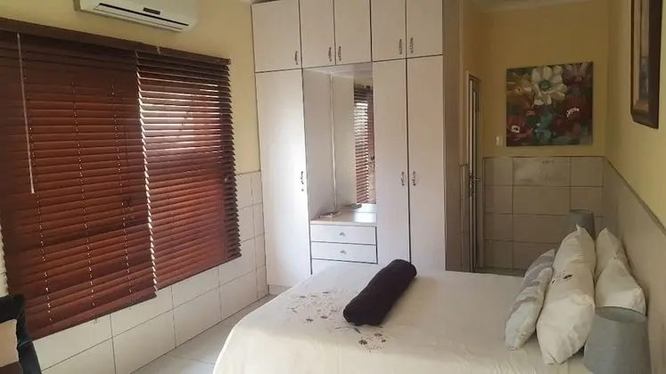 Family Tek Büyük Yataklı Oda