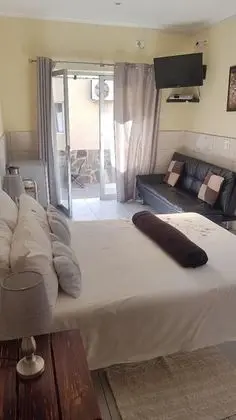 Family Tek Büyük Yataklı Oda