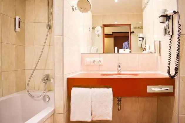 Comfort Tek Büyük Yataklı Oda