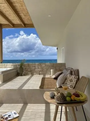 Luxury Stüdyo, Sıcak Su Havuzu, Plaj Manzaralı