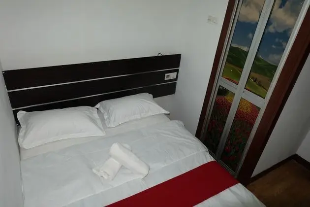 Standard Tek Büyük Yataklı Oda