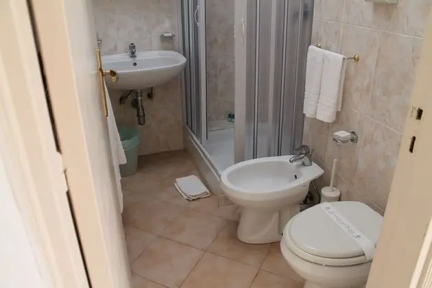 Standard Dört Kişilik Oda