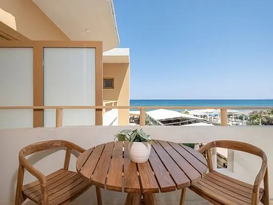Stüdyo, Kısmi Deniz Manzaralı