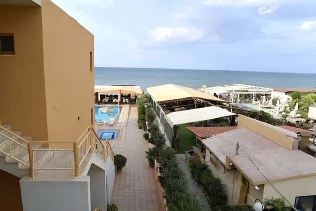 Stüdyo, Kısmi Deniz Manzaralı
