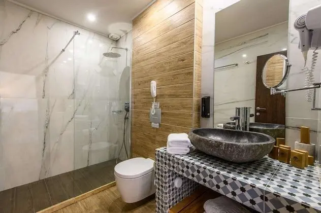 Luxury One Bedroom Suite with Sea View & Private Pool