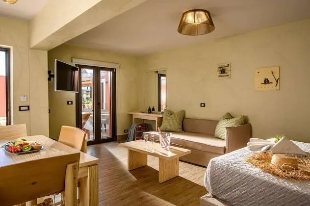 Premium Room with Inland View
