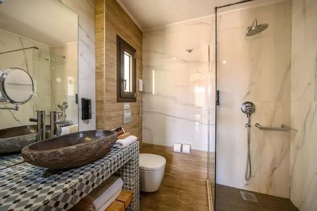 Premium Room with Inland View