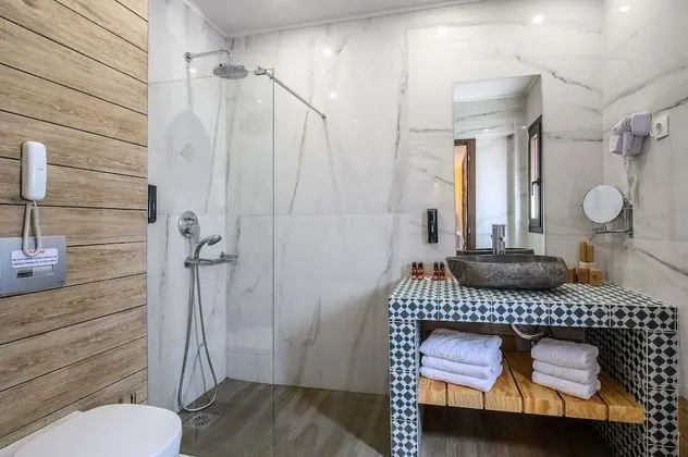 Premium Room with Inland View