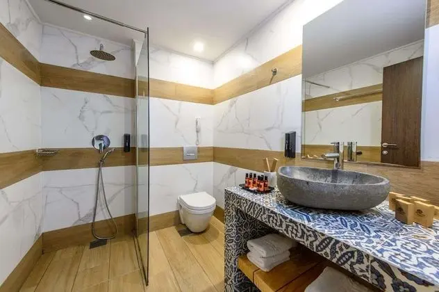 Premium Room with Inland View