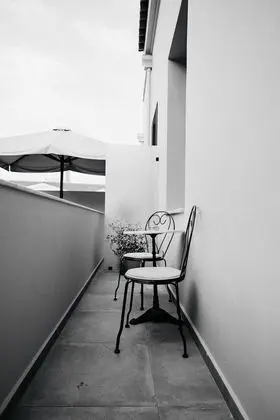 Junior Süit, Balkon