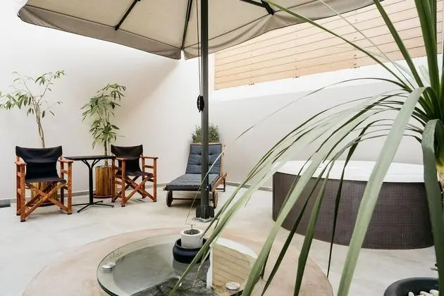 Superior Tek Büyük Yataklı Oda (Outdoor Hot Tub)