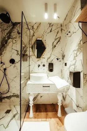 Superior Tek Büyük Yataklı Oda (Outdoor Hot Tub)