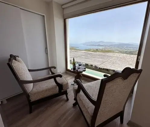 Suit Oda, Deniz Manzaralı, Jakuzili