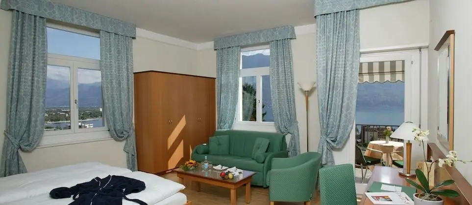 Deluxe Dört Kişilik Oda, Göl Manzaralı