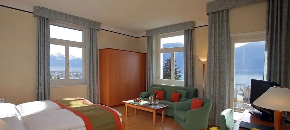 Deluxe Dört Kişilik Oda, Göl Manzaralı