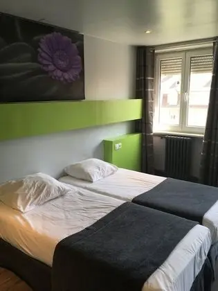 Üç Kişilik Oda