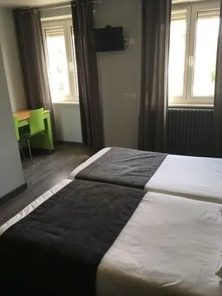 Üç Kişilik Oda