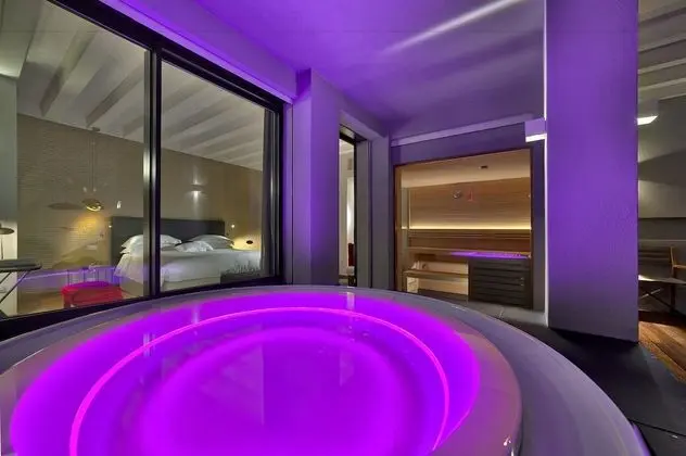 Design Süit, Kişiye Özel Havuzlu