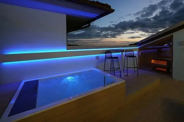 Wellness suite romantic