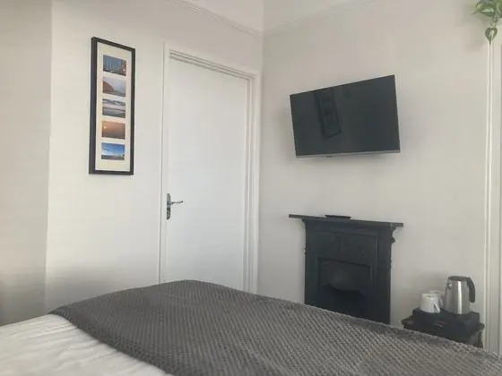 Comfort Tek Büyük Yataklı Oda (Second Floor)