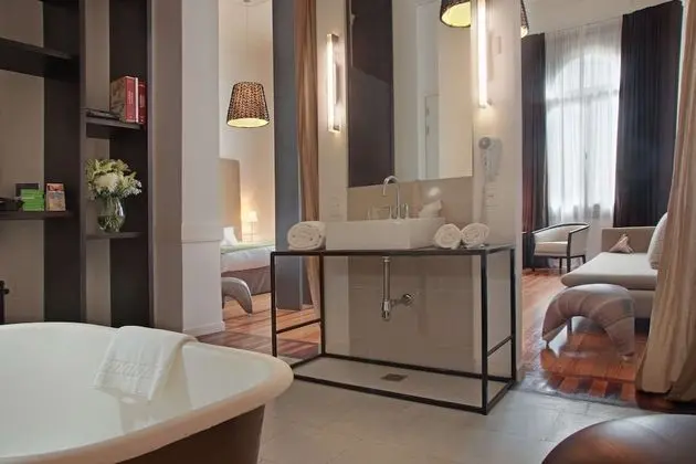Business Oda, Sigara İçilmez