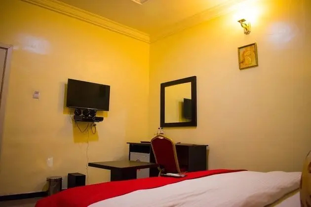 Deluxe Tek Büyük Yataklı Oda