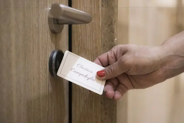 Deluxe Oda, Avlu Manzaralı