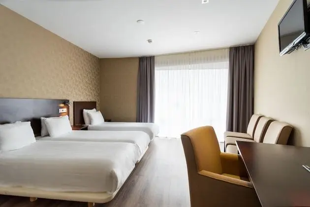 Üç Kişilik Oda (small)