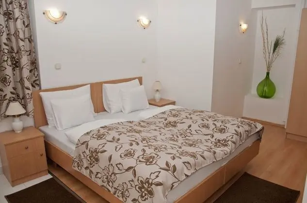 Tek Büyük veya İki Ayrı Yataklı Oda