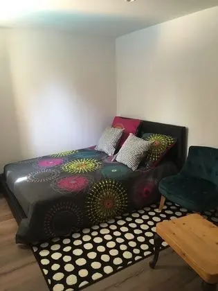 Tek Büyük Yataklı Oda, Havuz Manzaralı