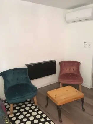 Tek Büyük Yataklı Oda, Havuz Manzaralı