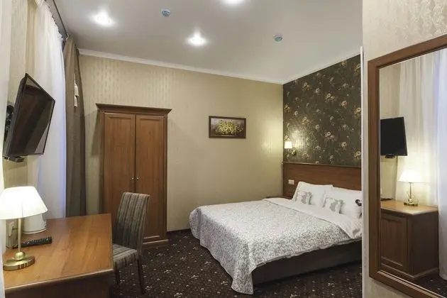 Standard Tek Büyük Yataklı Oda