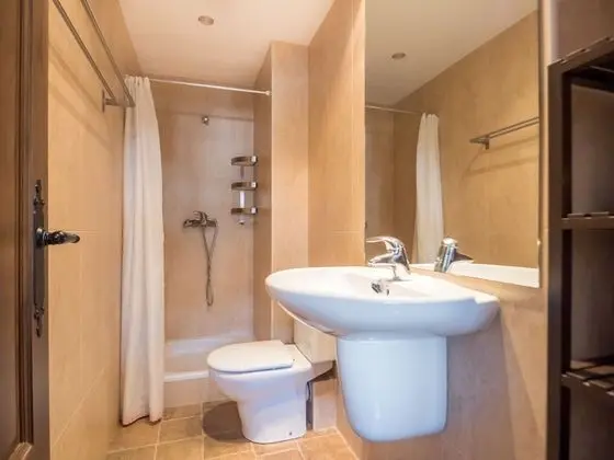 Apart Daire, 3 Yatak Odası, Sigara İçilmez