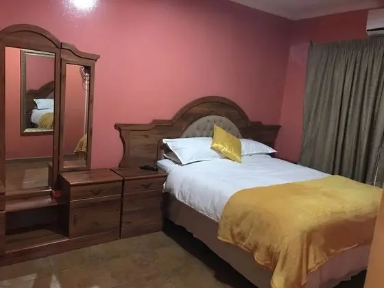 Delux Family room