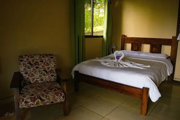 Deluxe Dört Kişilik Oda, Özel Banyo