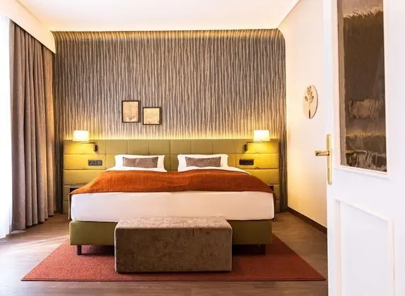 Süit, 1 Çift Kişilik Yatak (Living Room)