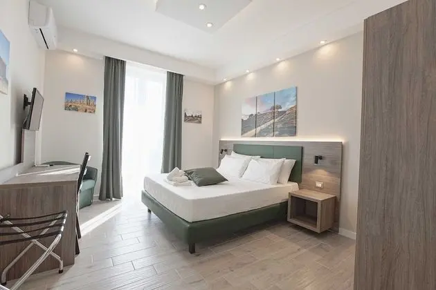 Deluxe Tek Büyük Yataklı Oda, 1 Yatak Odası, Balkon, Deniz Manzaralı