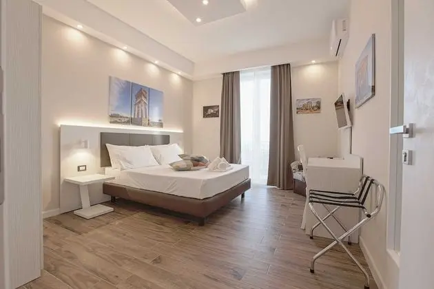 Deluxe Tek Büyük Yataklı Oda, 1 Yatak Odası, Balkon, Deniz Manzaralı