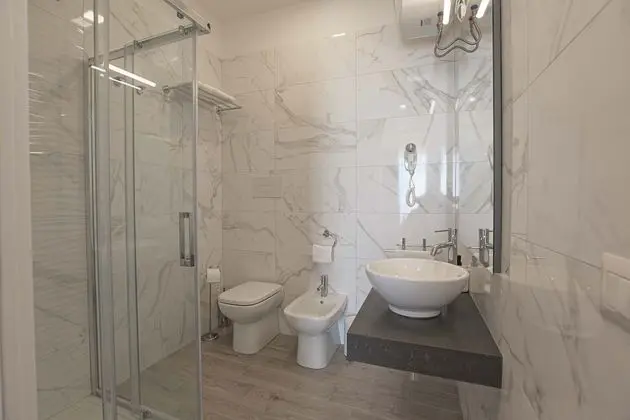 Deluxe Tek Büyük Yataklı Oda, 1 Yatak Odası, Balkon, Deniz Manzaralı