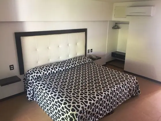 Standard Oda, 1 En Büyük (King) Boy Yatak, Deniz Manzaralı