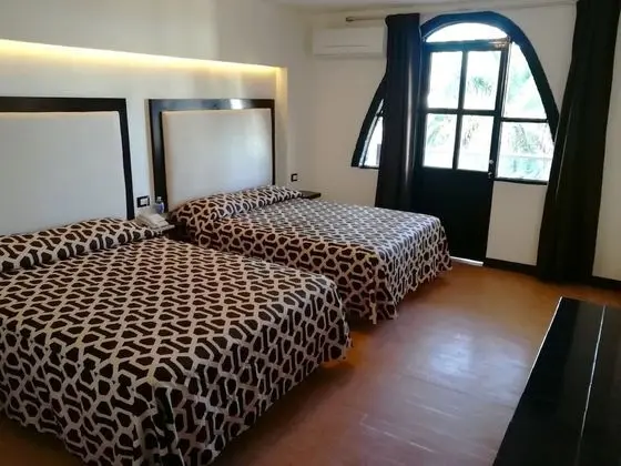 Standard Oda, 2 Çift Kişilik Yatak, Deniz Manzaralı
