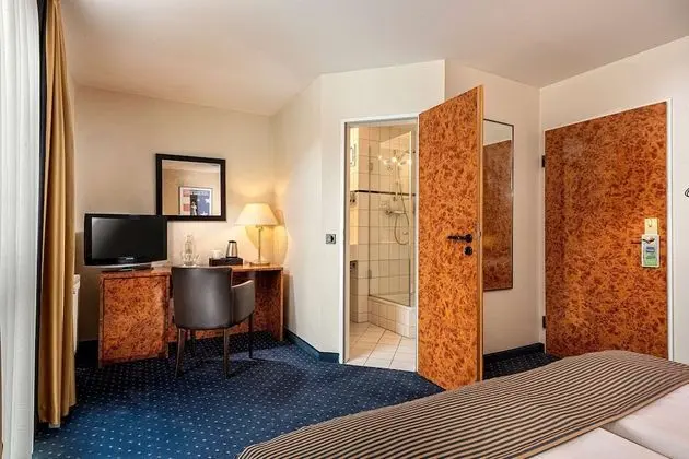 Essential Double Room