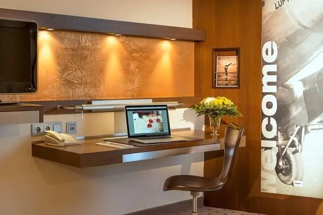 Süit (Business Suite with King Size Bed)
